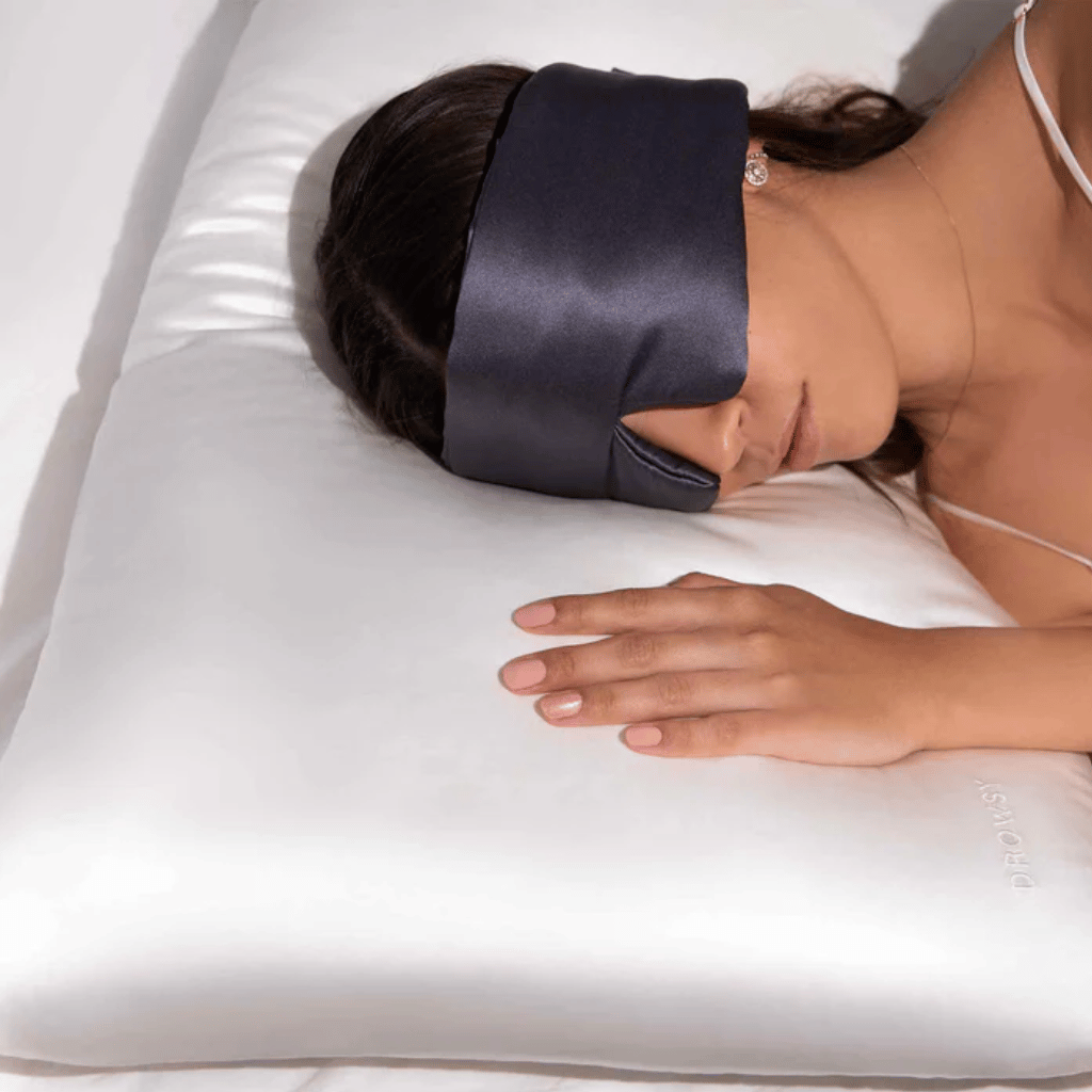 Thumbnail: Silk pillowcase Image 1