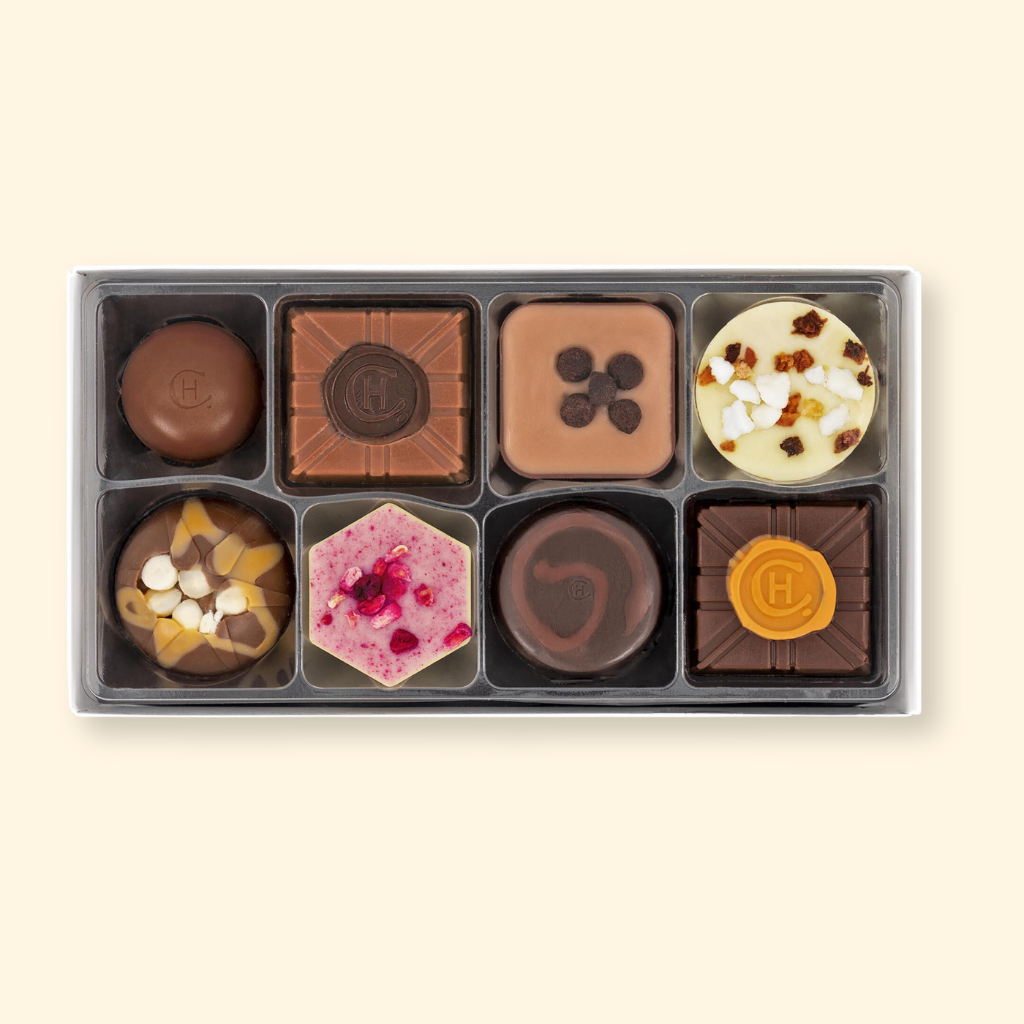 Thumbnail: Festive pocket selection Image 3