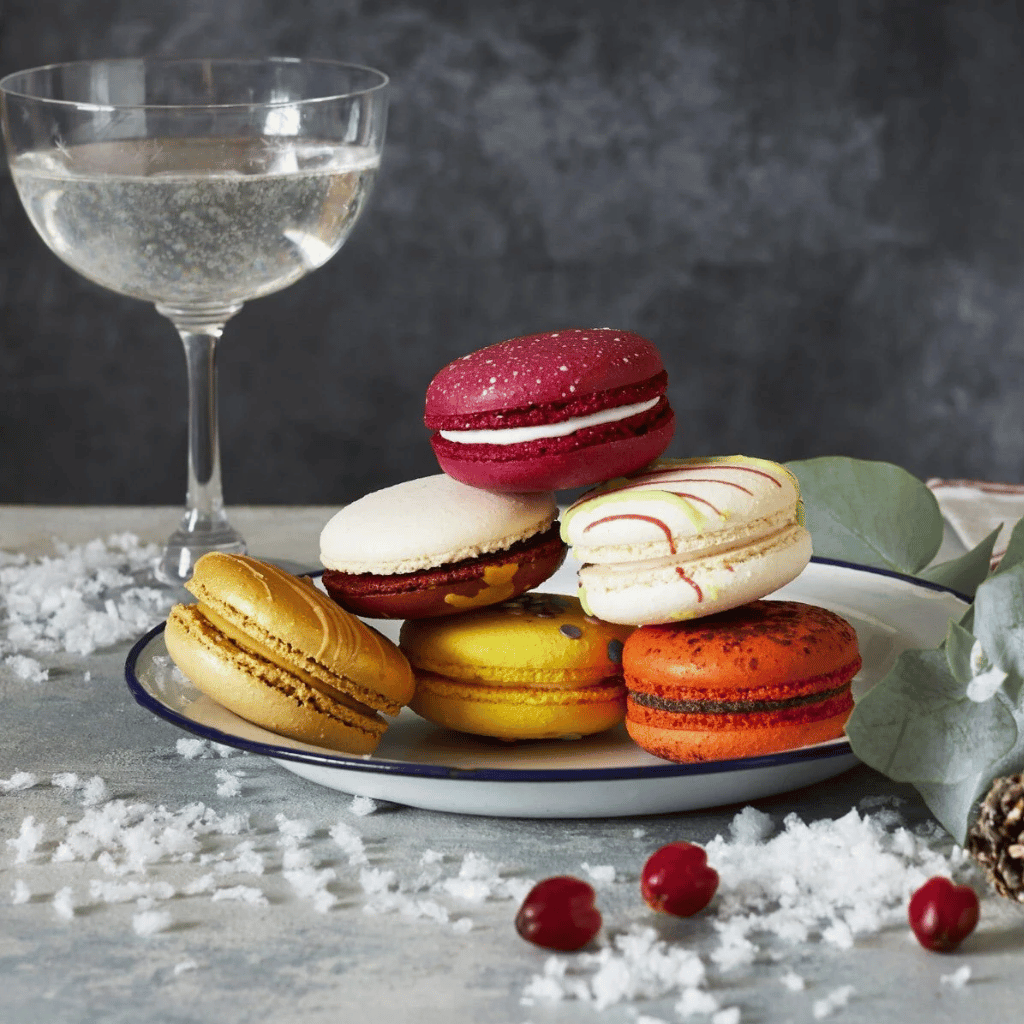 Thumbnail: 6 Festive flavoured macarons Image 1