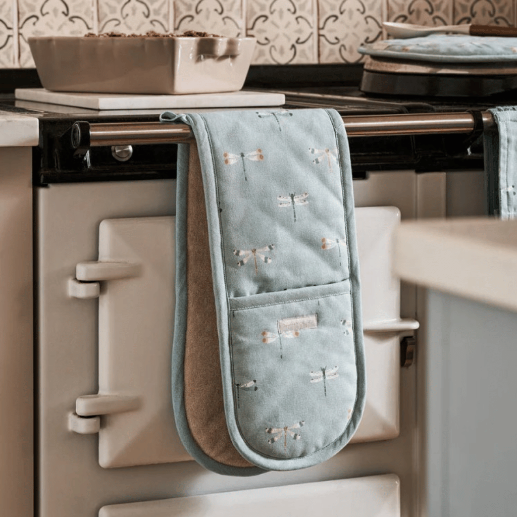 Thumbnail: Dragonfly double oven gloves Image 1