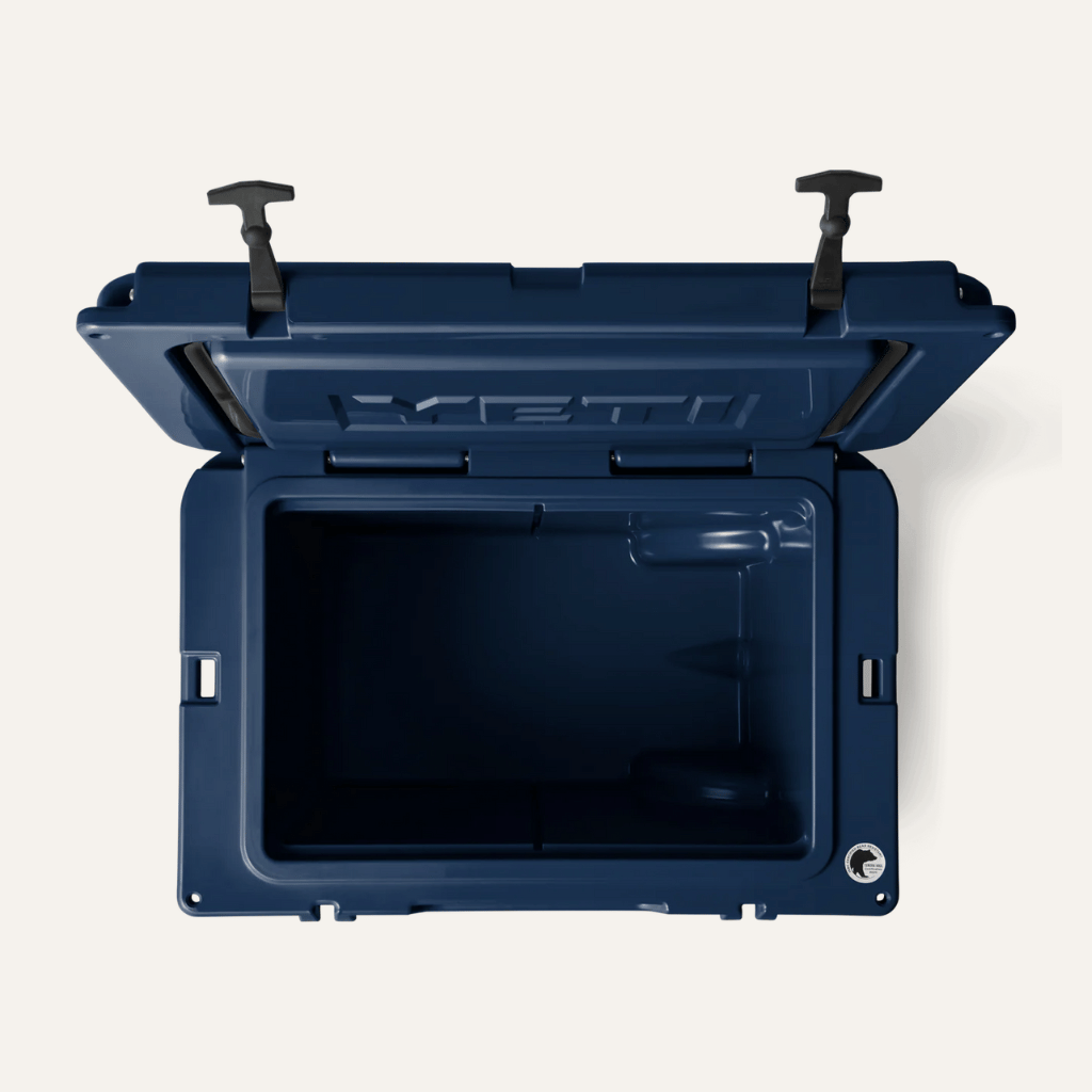 Thumbnail: Tundra Haul wheeled cool box Image 4