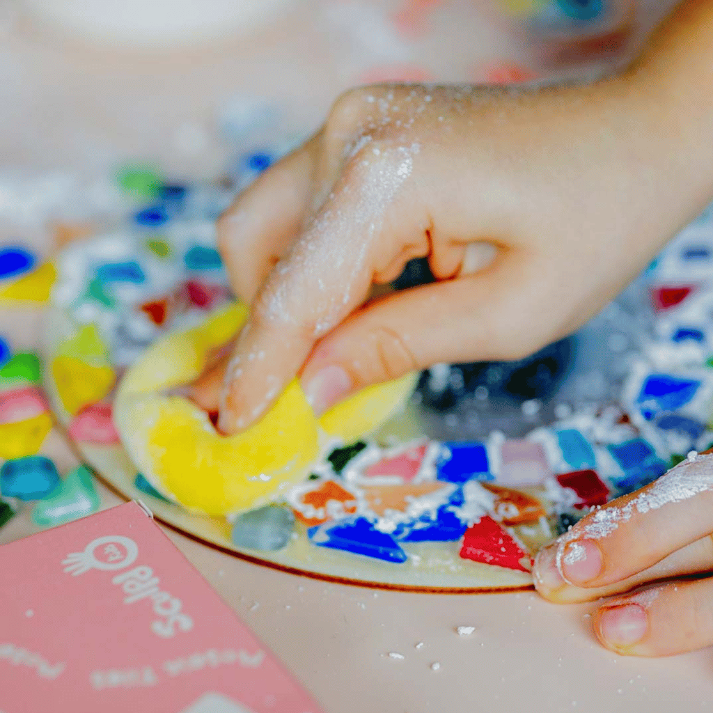 Thumbnail: Kids craft kit Image 3