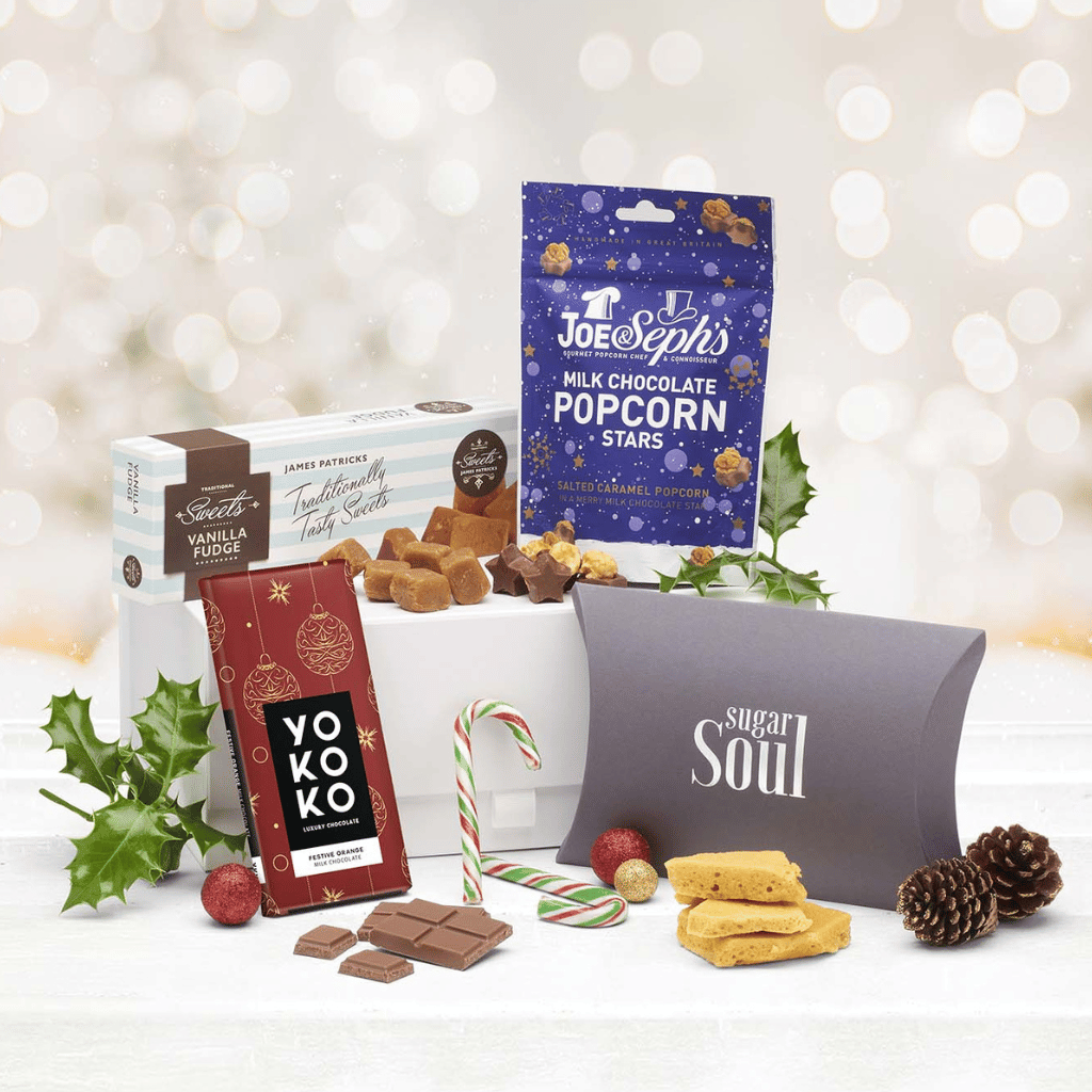 Holiday cheer gift box | Huggg