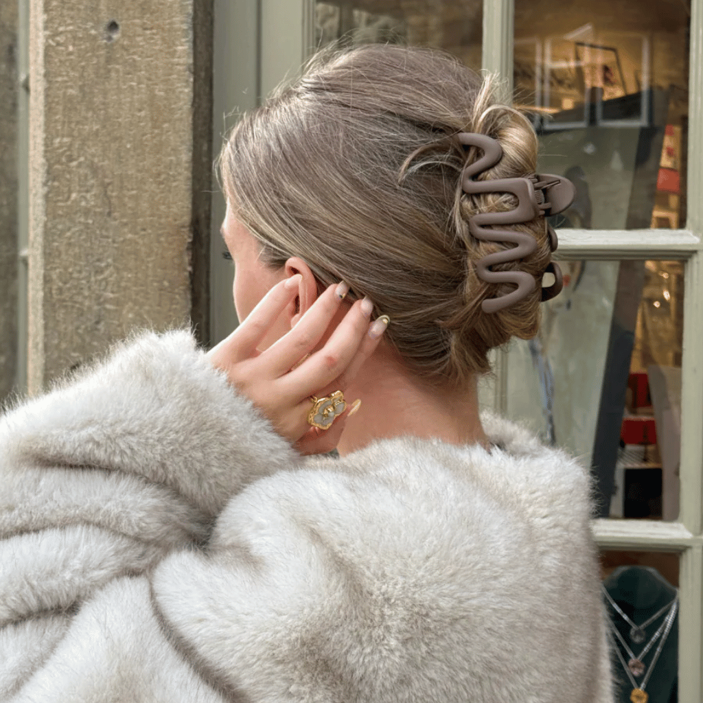 Thumbnail: Claw clip Image 5