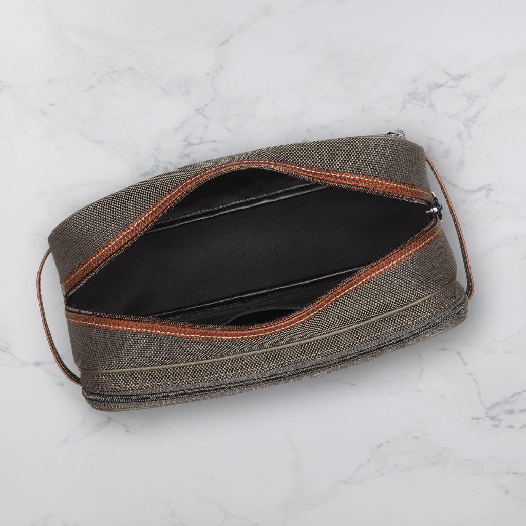 Thumbnail: Boxford toiletry case Image 2