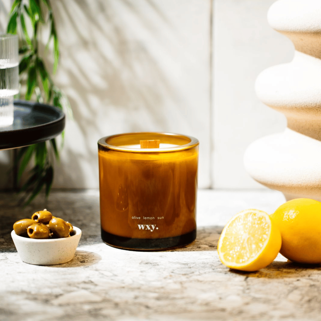 Thumbnail: Roam 12oz candle Image 6