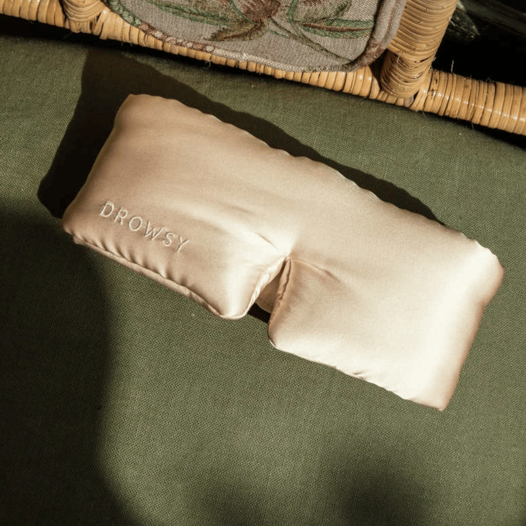 Thumbnail: Silk sleep mask Image 6