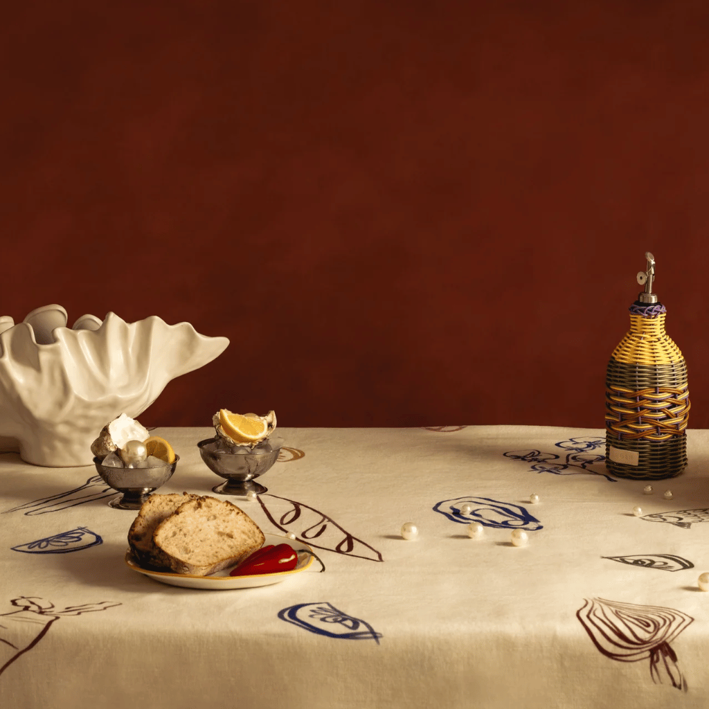 Thumbnail: Illustrated table runner Image 4