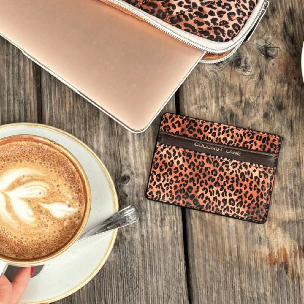 Thumbnail: Vegan leather card holder Image 2