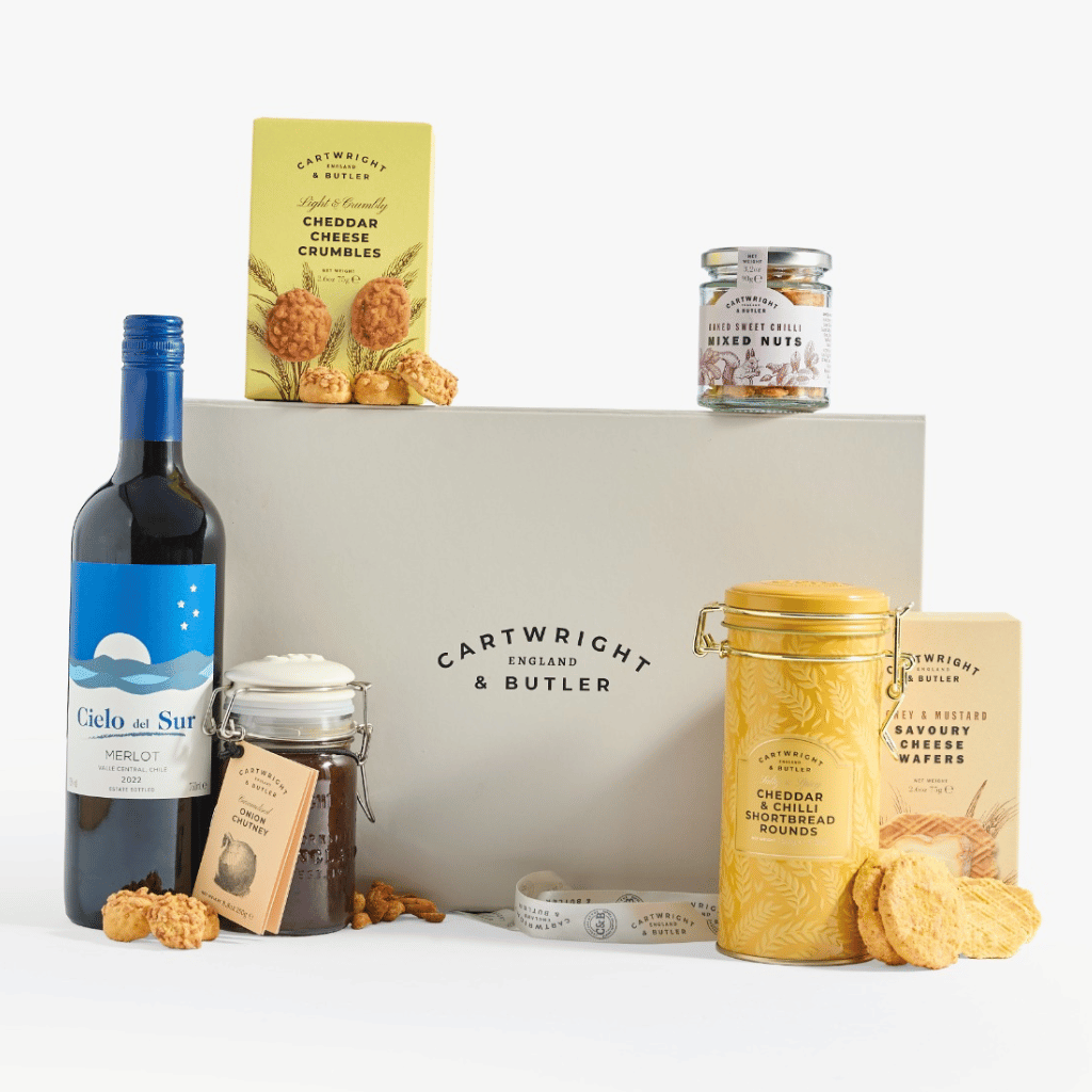 Thumbnail: Red wine & nibbles gift box Image 1