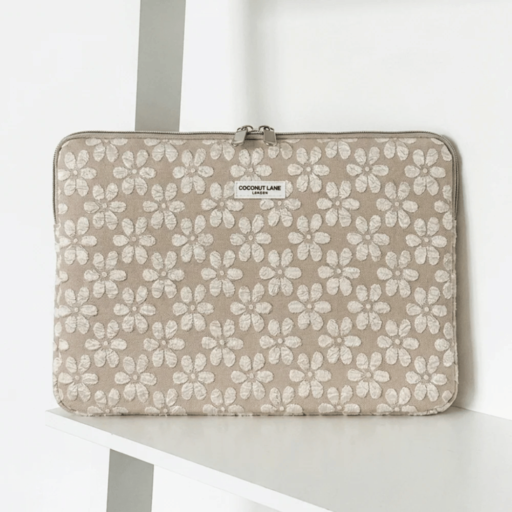 Thumbnail: Textured laptop sleeve Image 6