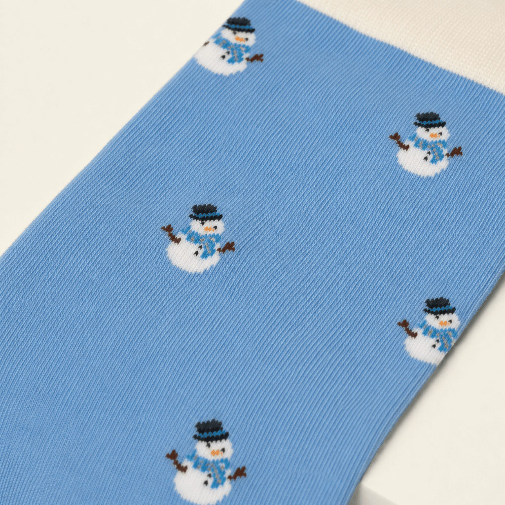 Thumbnail: 1 pair of women's festive bamboo socks Image 12