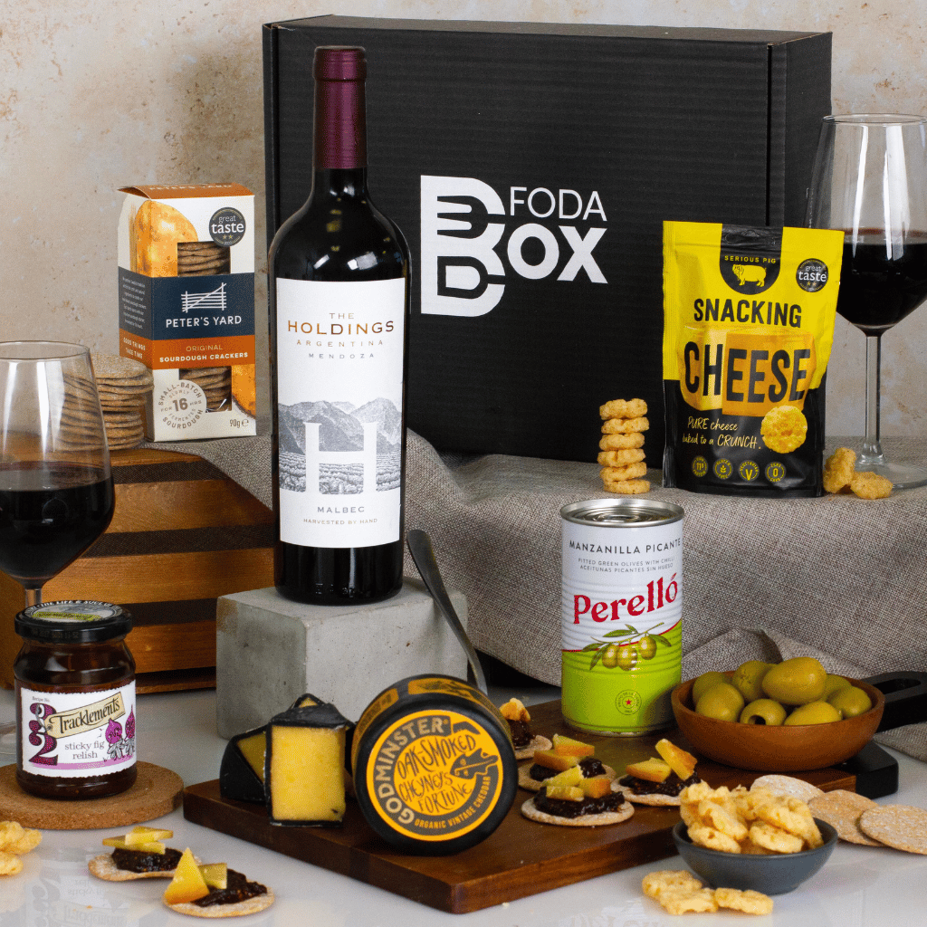 Thumbnail: Wine & cheese gourmet hamper Image 1