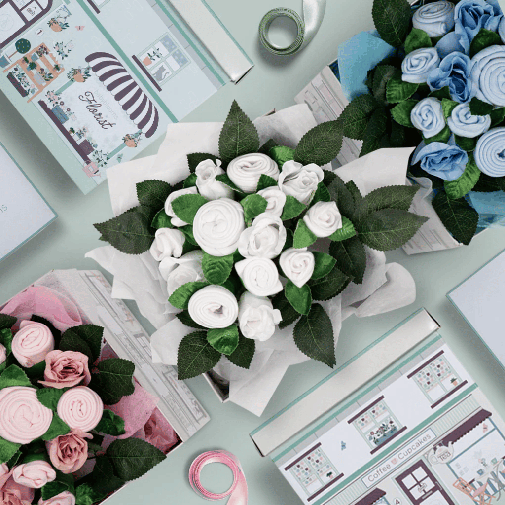 Thumbnail: Baby clothes bouquet Image 1