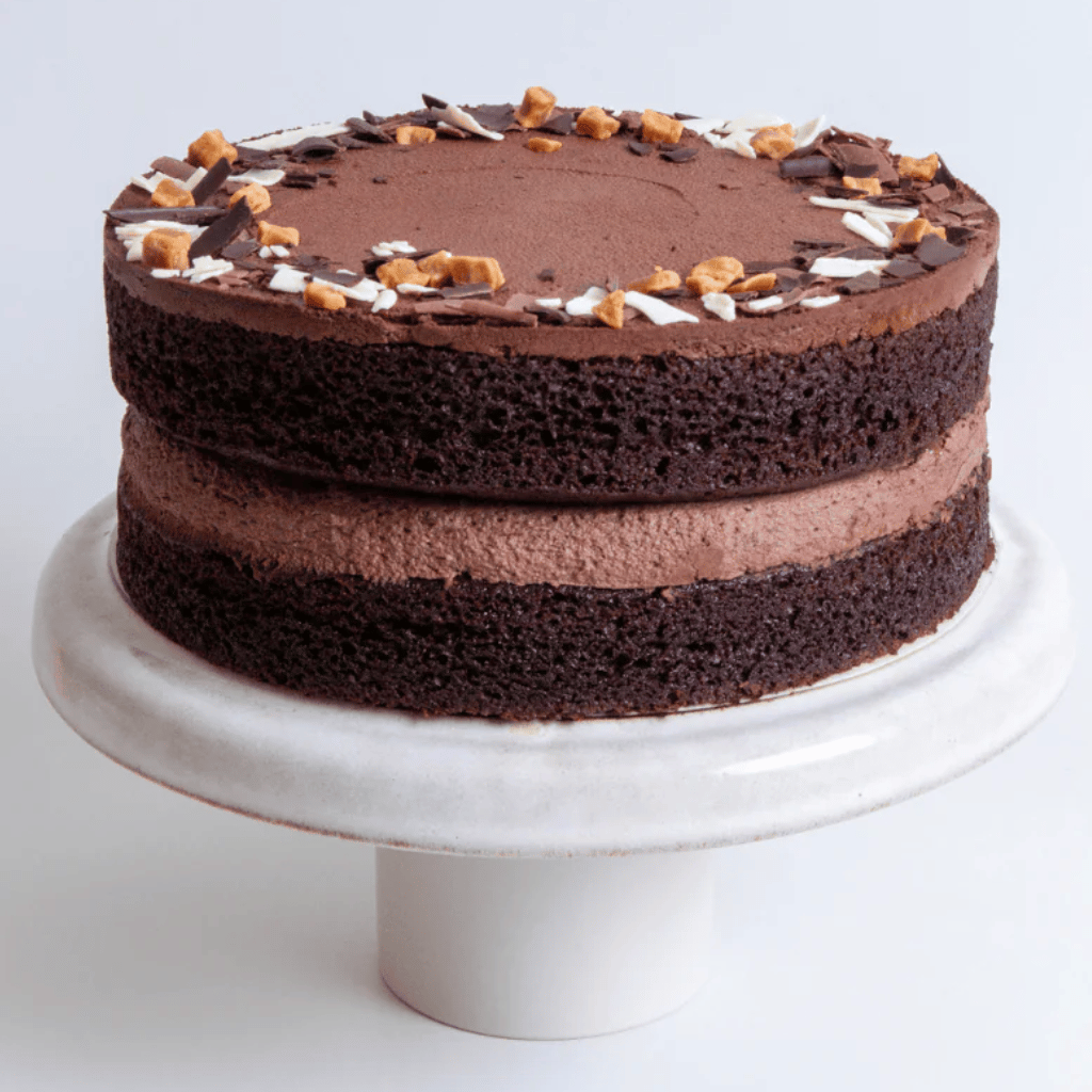 Thumbnail: Large sponge cake Image 3