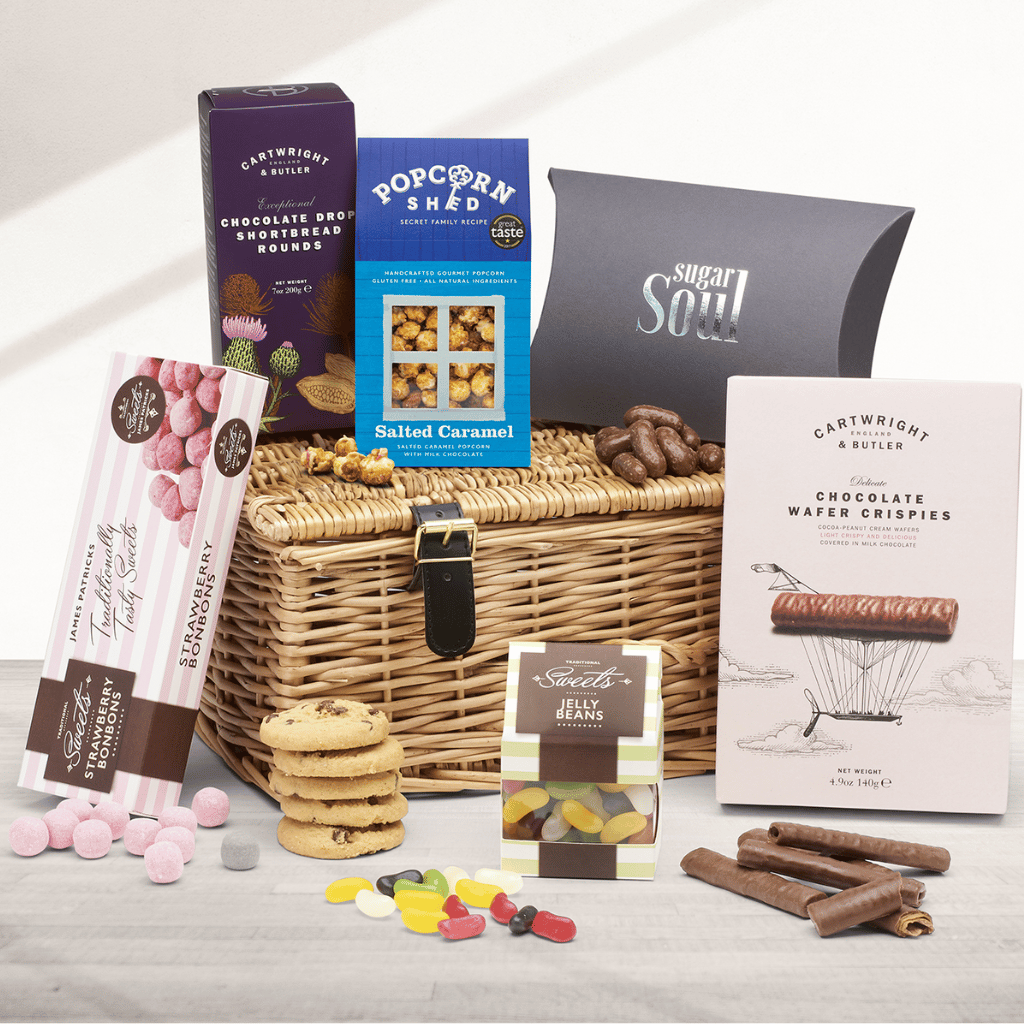Sweet treats luxury hamper Image 1