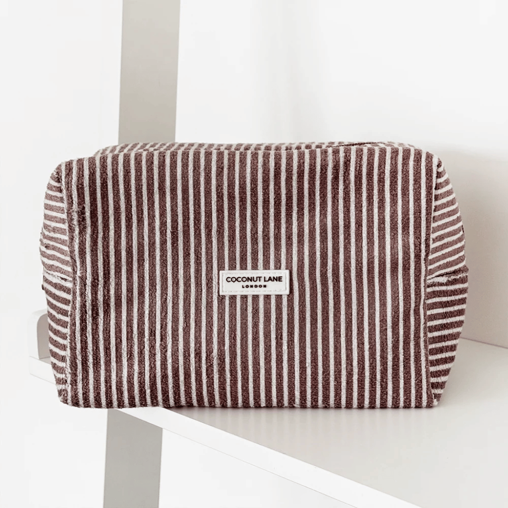 Thumbnail: Makeup bag Image 3