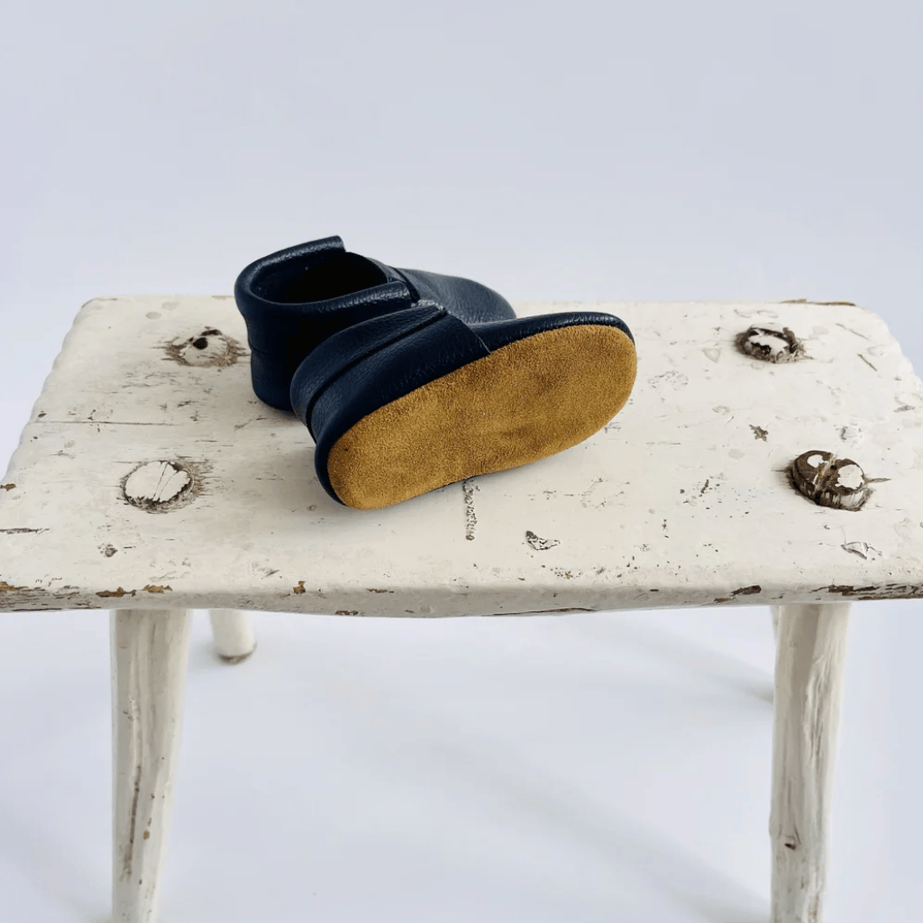 Thumbnail: Leather moccasins Image 5