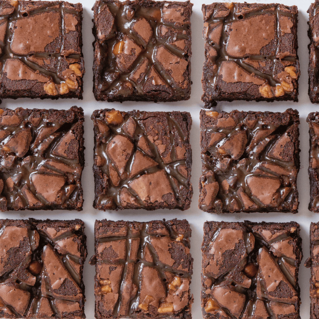 Thumbnail: 'Thinking of you' brownie box Image 2
