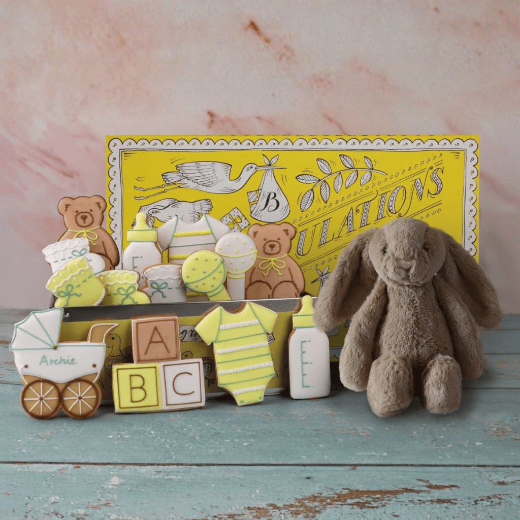 Thumbnail: Baby shower gift box Image 1