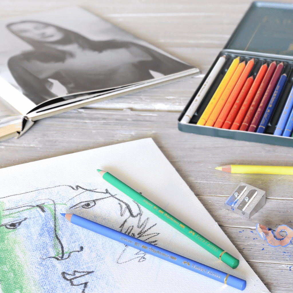 Thumbnail: Set of 24 artist's pencils Image 3