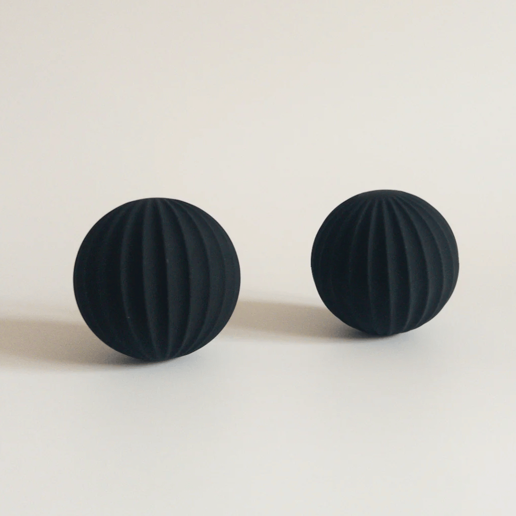 Thumbnail: Weighted pilates ball pair Image 2