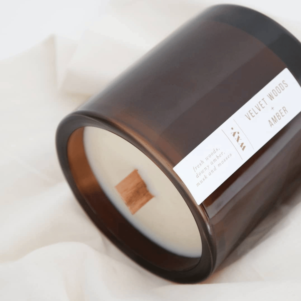 Thumbnail: Amber 5oz candle Image 6