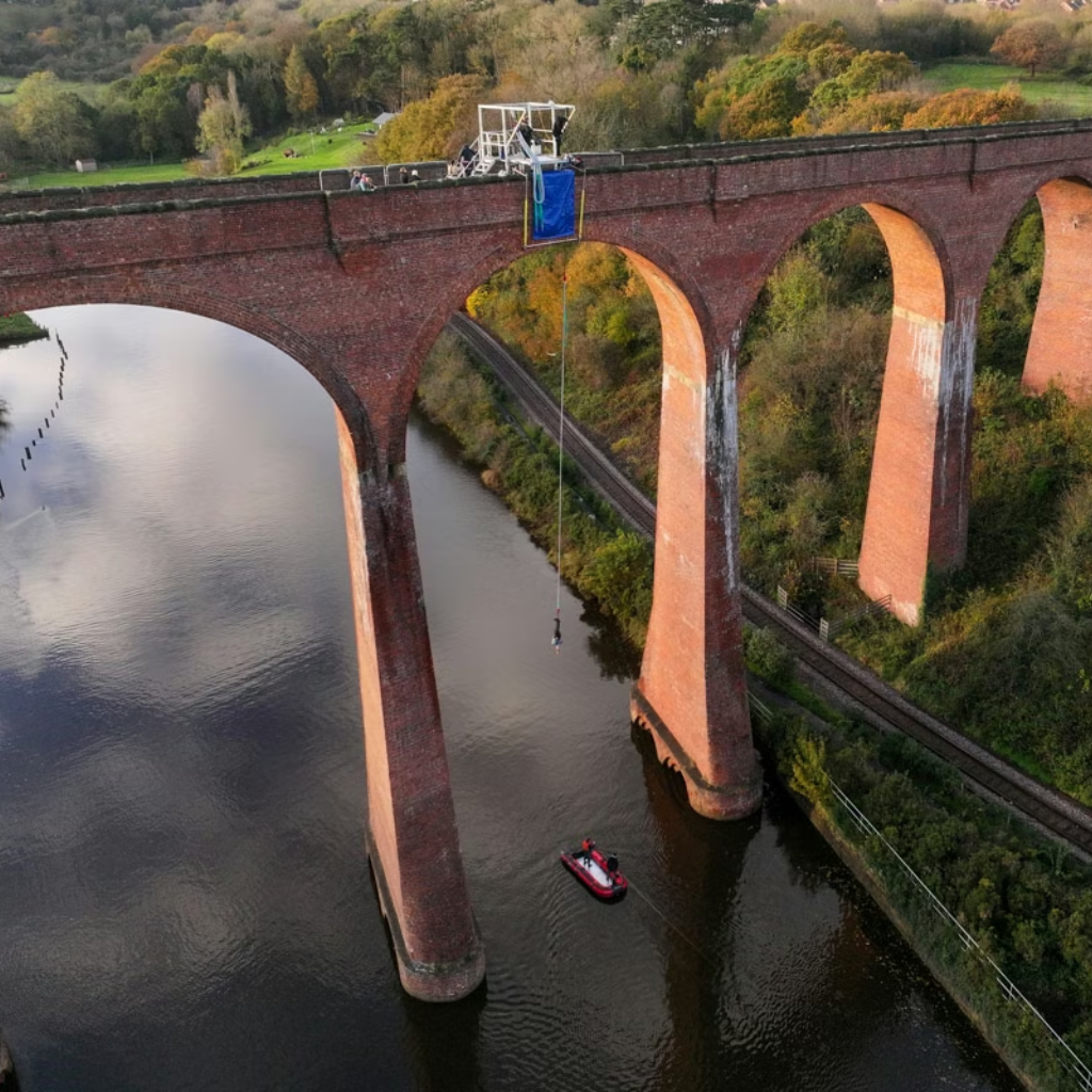 Thumbnail: Bridge Bungee Jump for Two Image 2