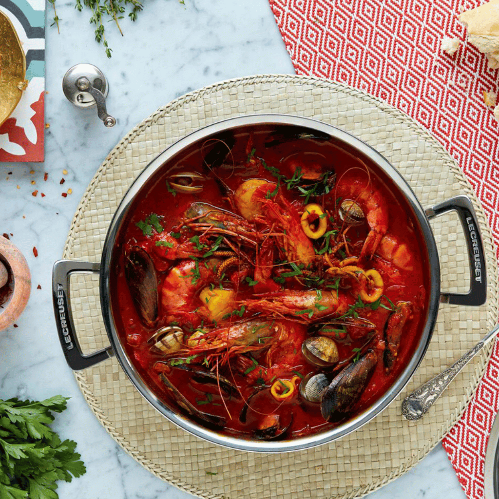 Thumbnail: 24cm Casserole dish Image 2