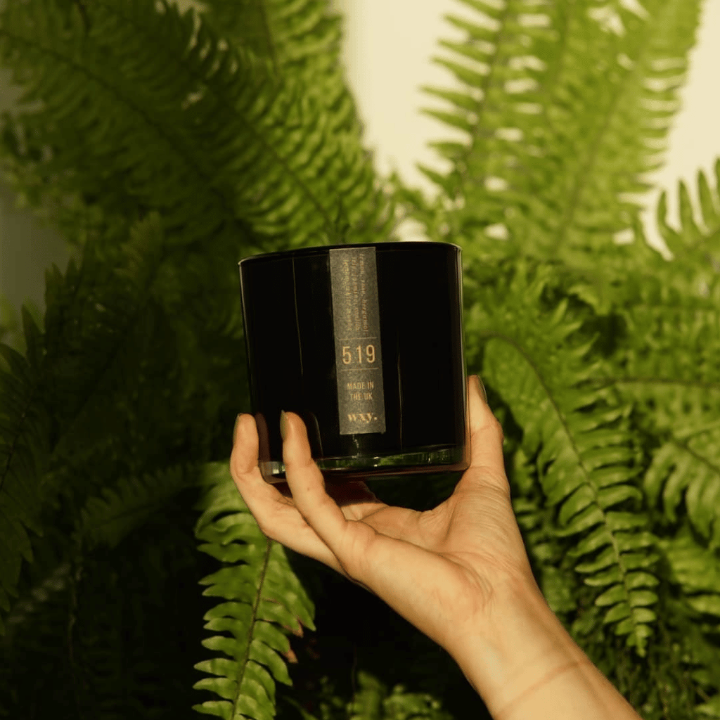 Thumbnail: Umbra 12.5oz candle Image 1