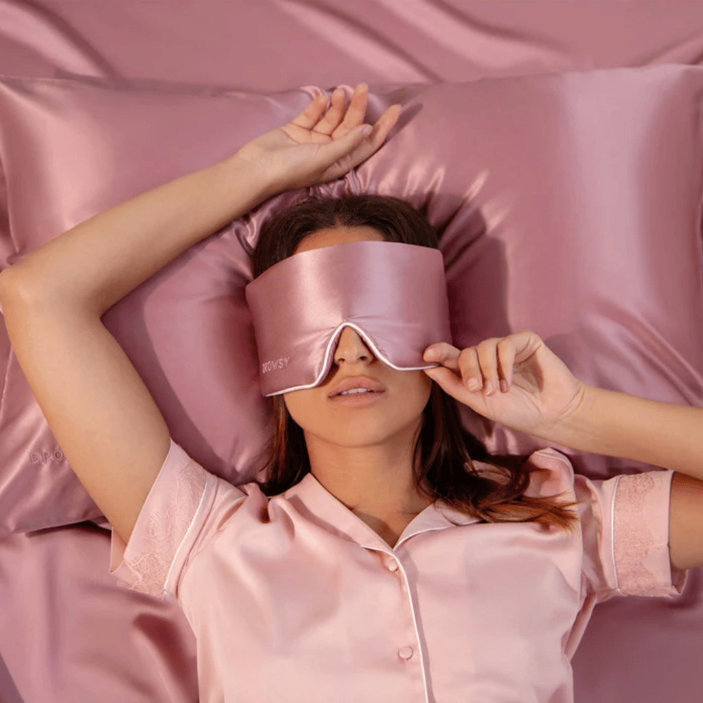 Thumbnail: Silk pillowcase Image 3