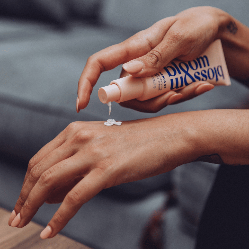 Thumbnail: Age-defying hand cream Image 1