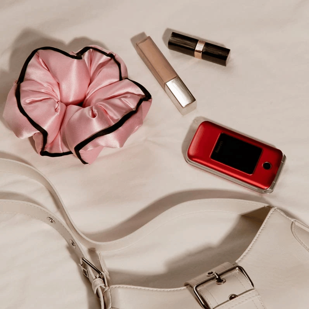 Thumbnail: Silk scrunchie Image 8