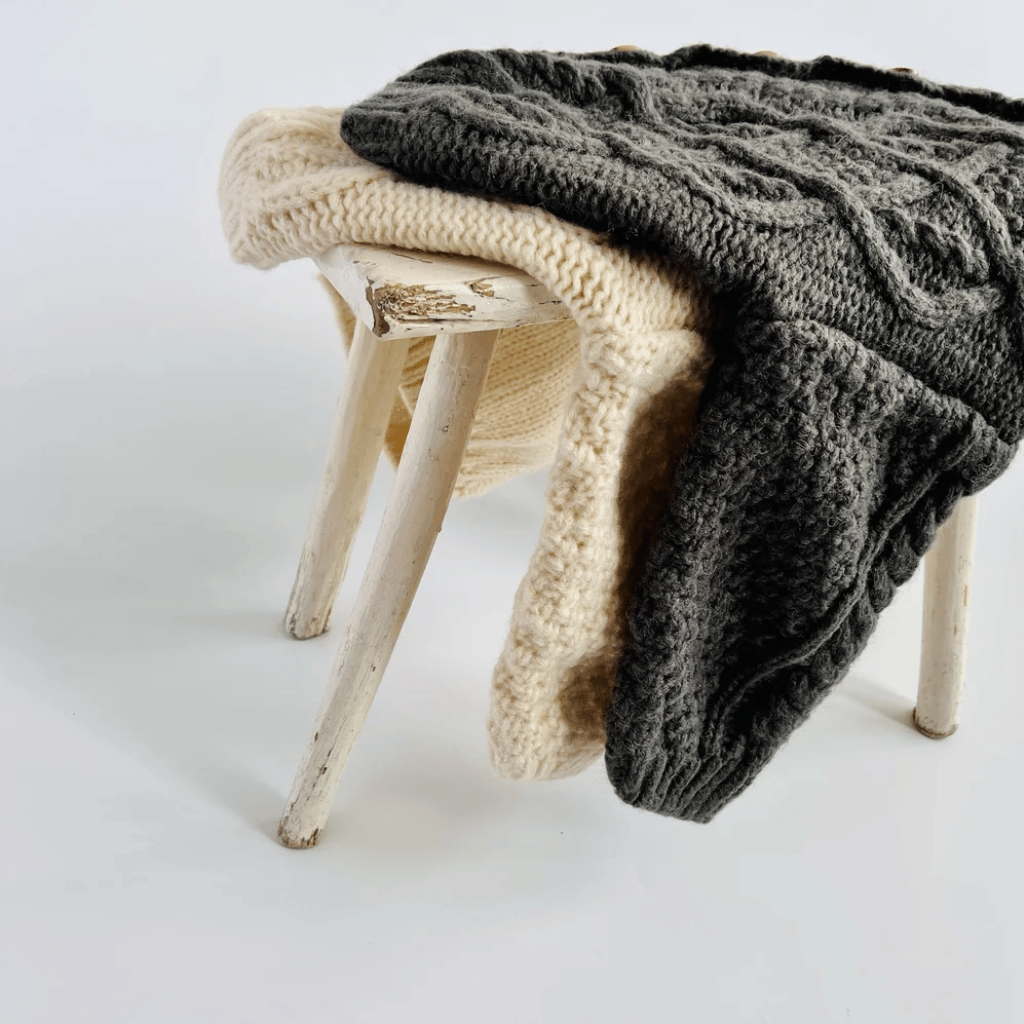 Thumbnail: Cable knit cardigan Image 2