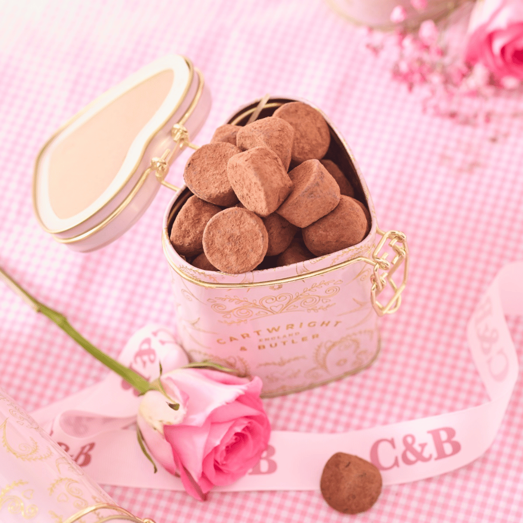Thumbnail: Chocolate & hazelnut truffles Image 2