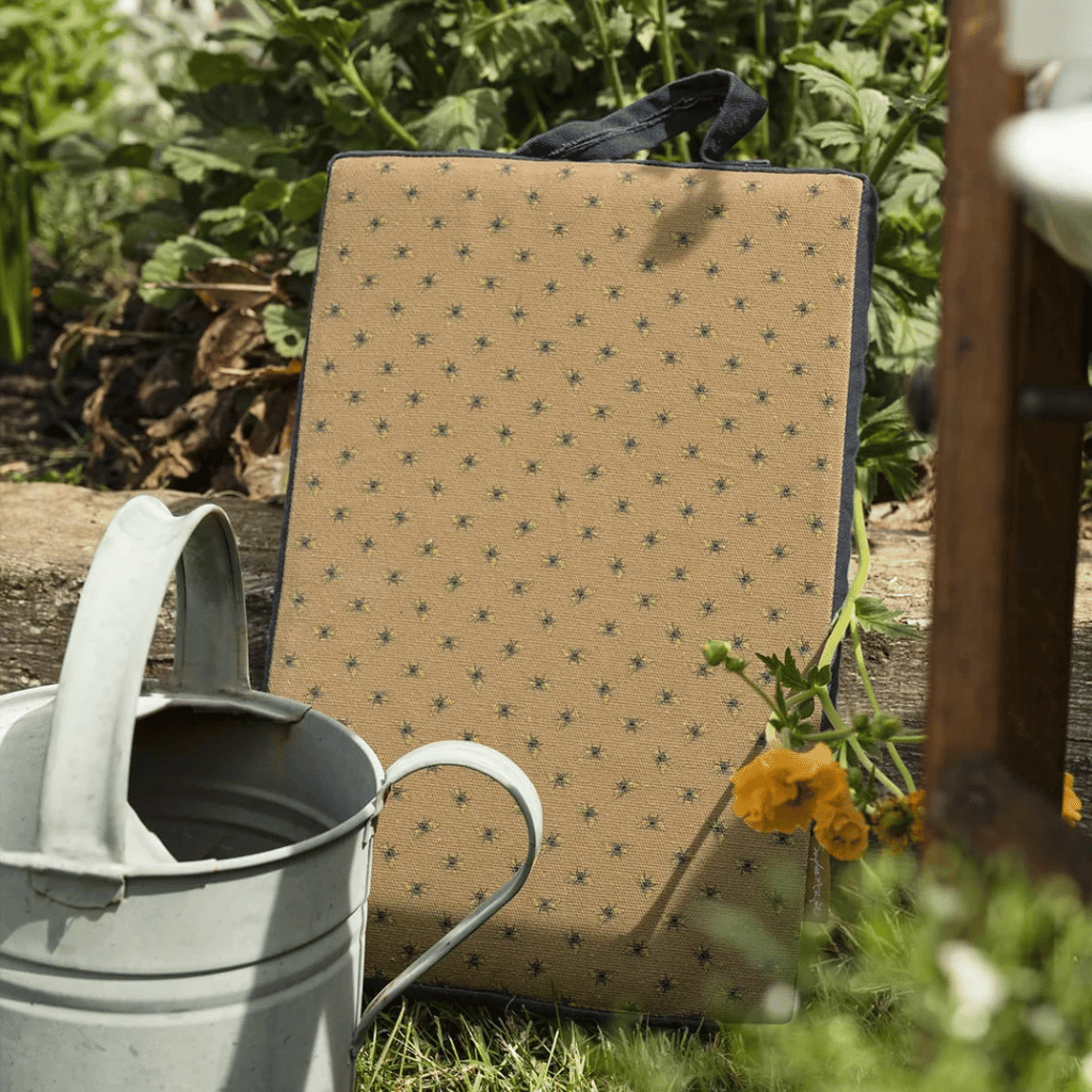 Thumbnail: Bees garden kneeler Image 1