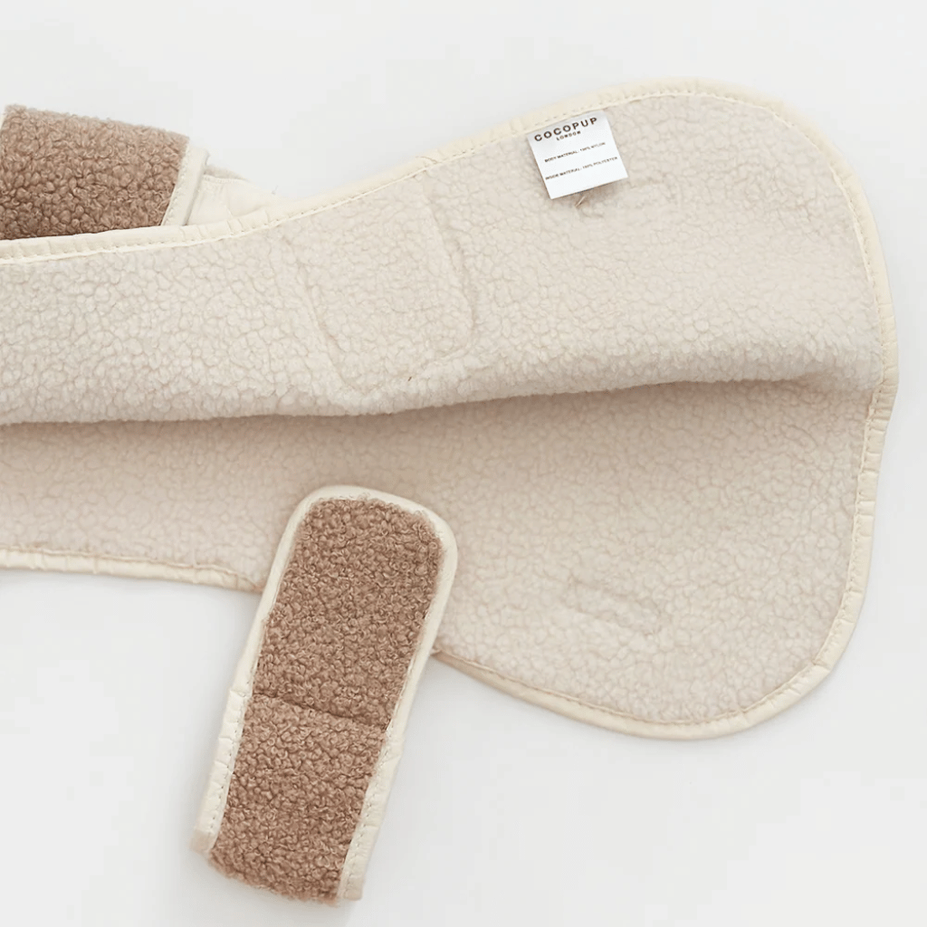 Thumbnail: Quilted dog coat Image 7
