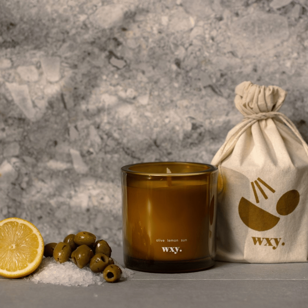 Thumbnail: Roam 12oz candle Image 7
