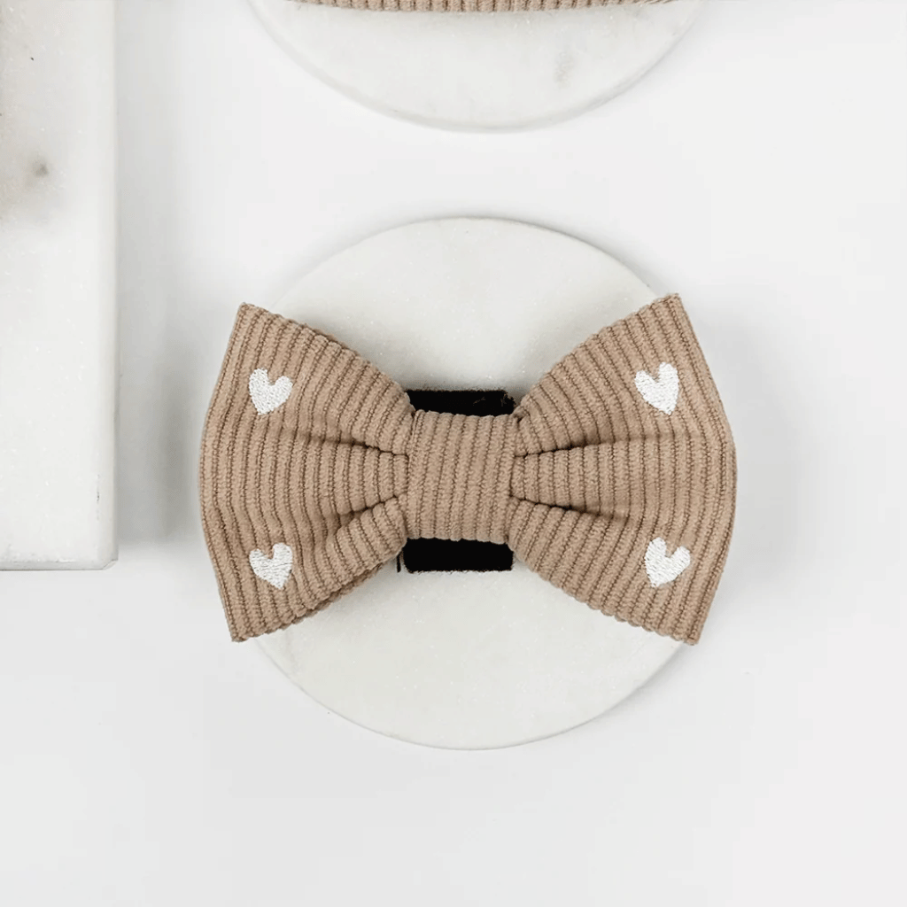 Thumbnail: Dog bow tie Image 6