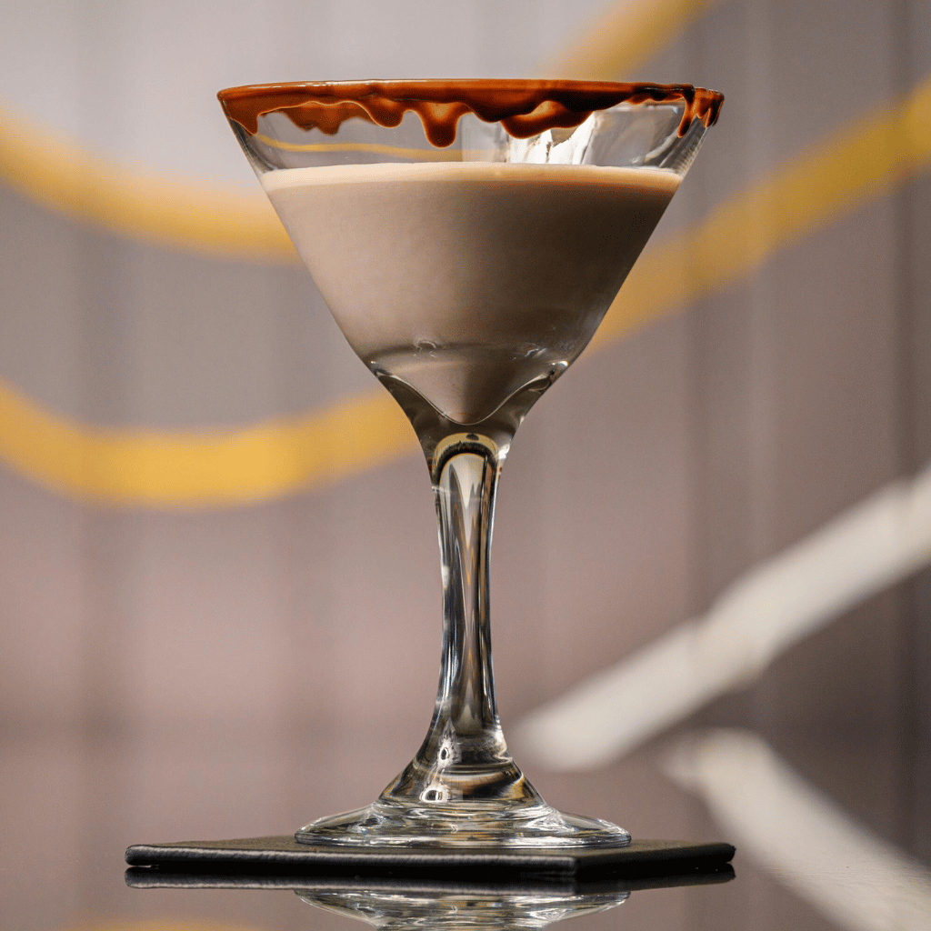 Thumbnail: Tipple & treats gift set Image 2