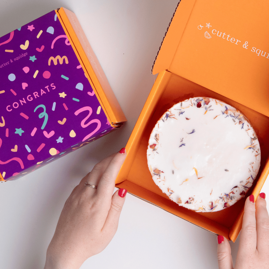 Thumbnail: 'Congrats' cake Image 3