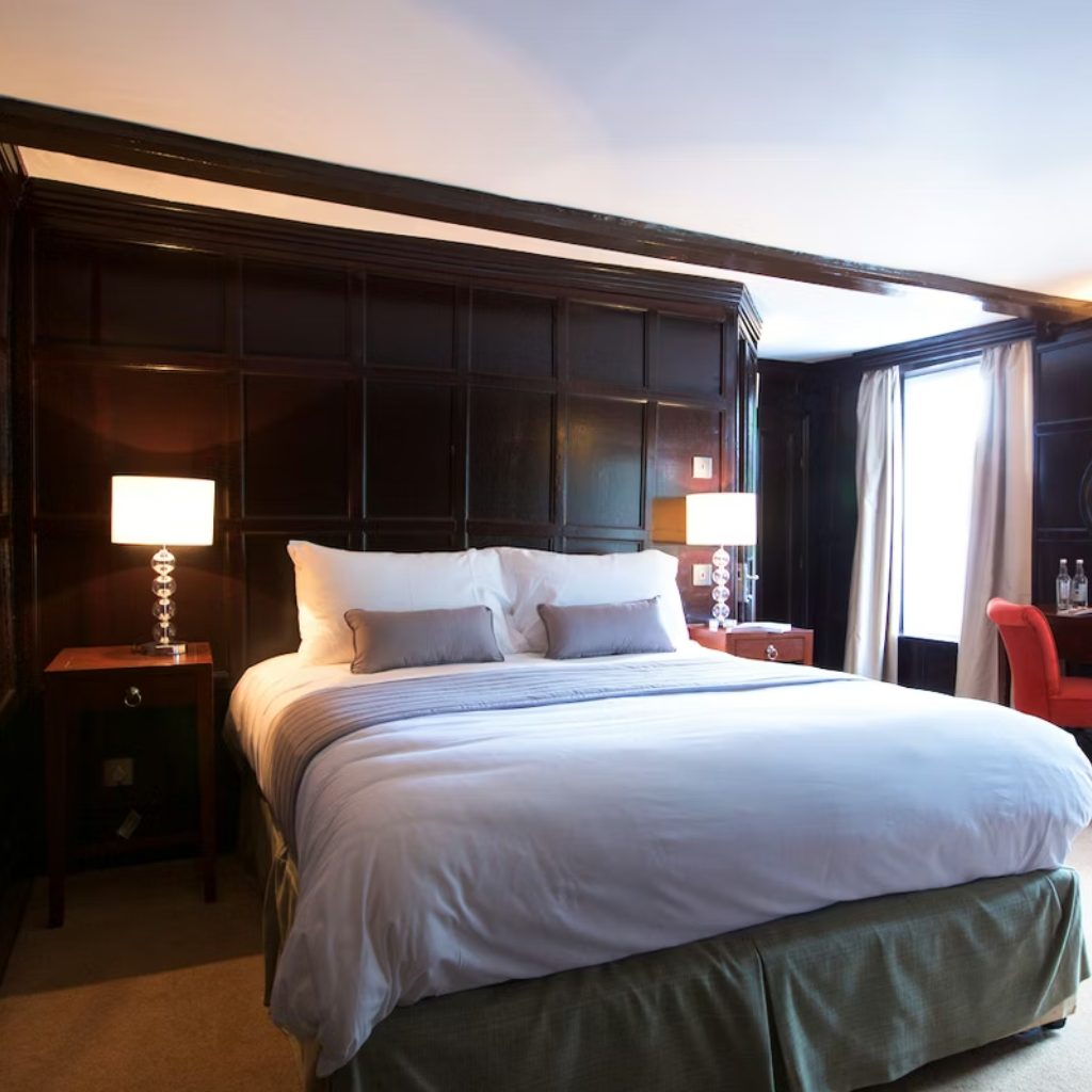 Thumbnail: Choice of Overnight Stay Experiences Image 2