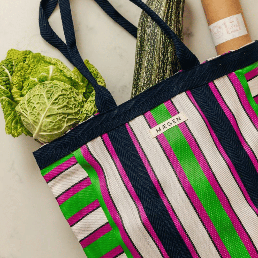 Thumbnail: Striped tote & pouch Image 7