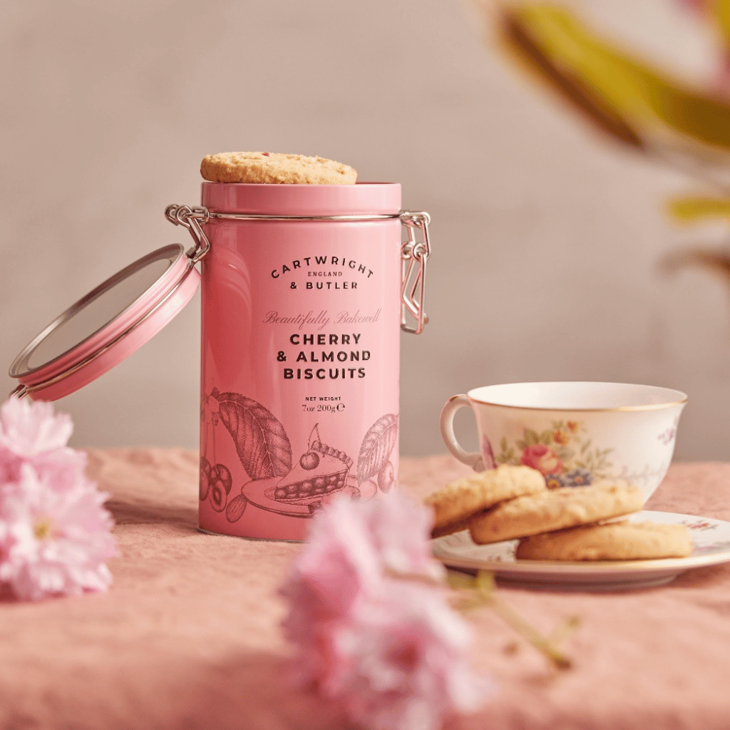 Thumbnail: Biscuit tin Image 5