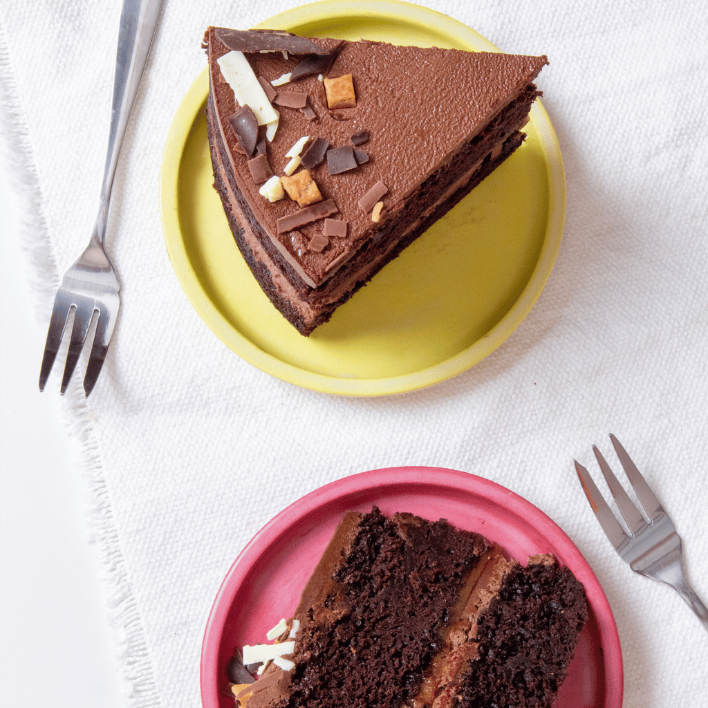 Thumbnail: Large sponge cake Image 6