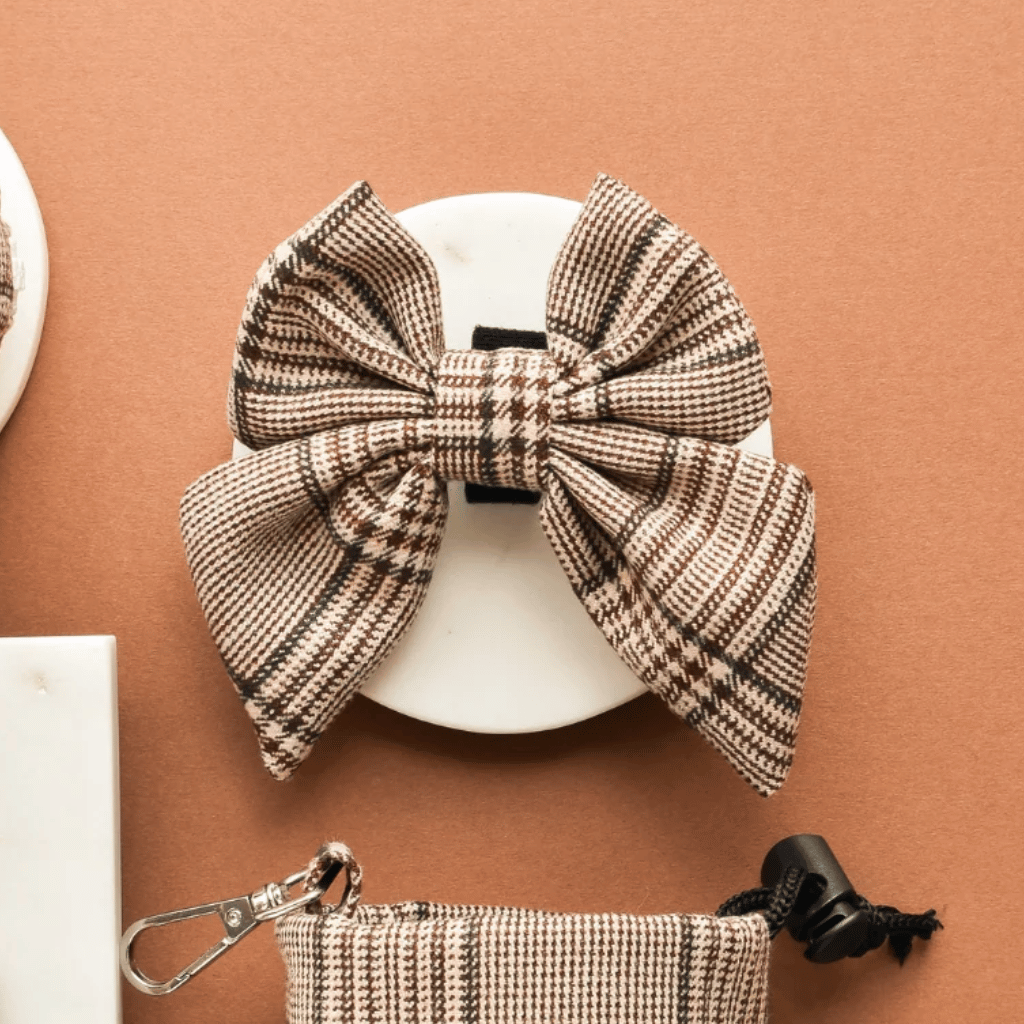Thumbnail: Dog bow tie Image 10