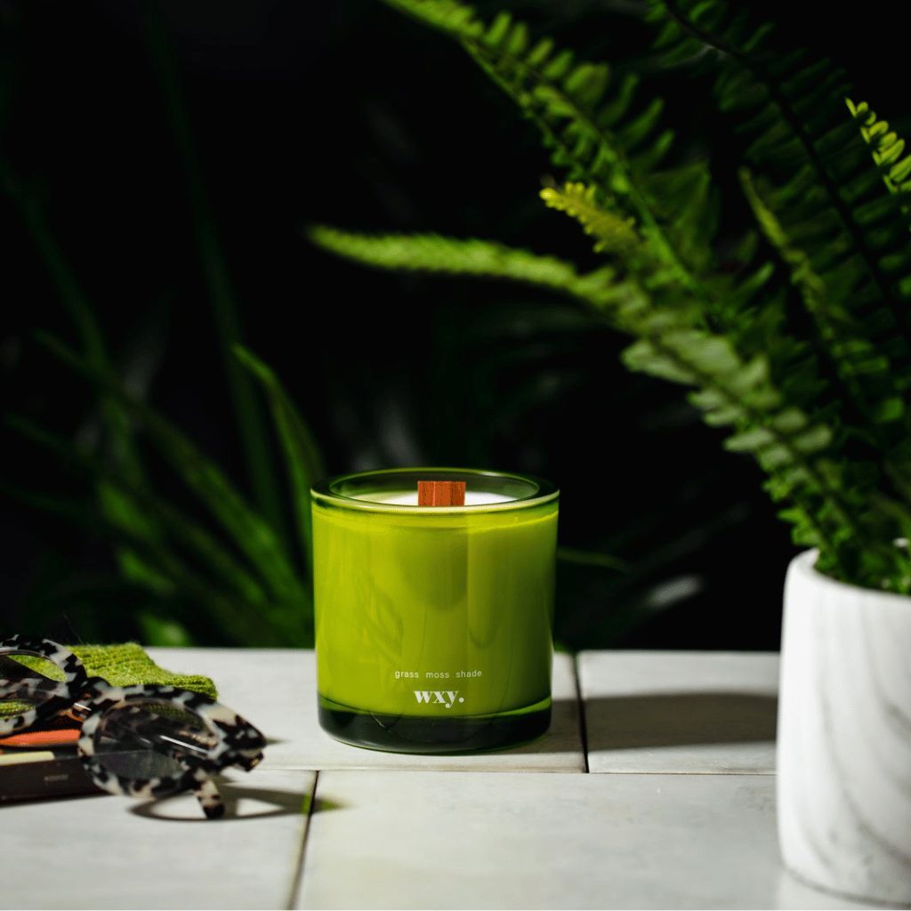Thumbnail: Roam 12oz candle Image 2