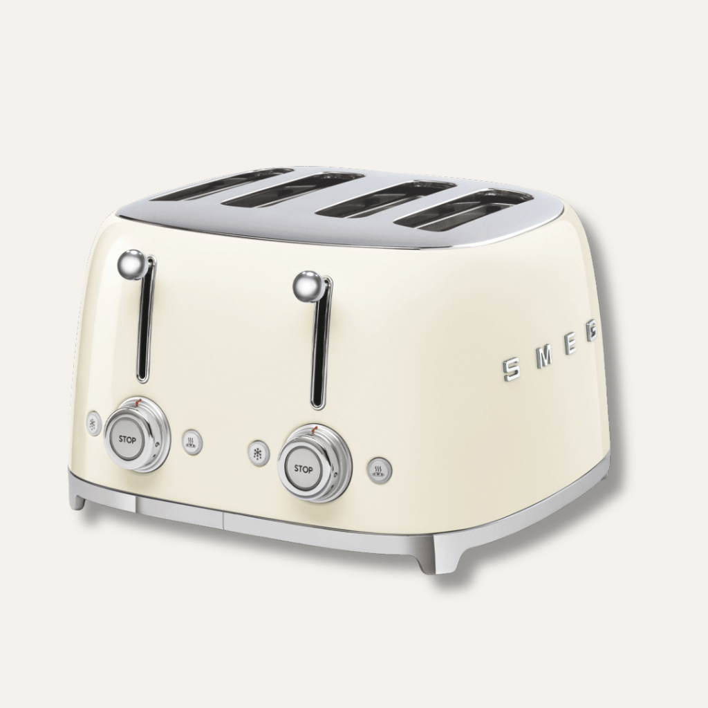 Thumbnail: Retro 4 slot toaster Image 2