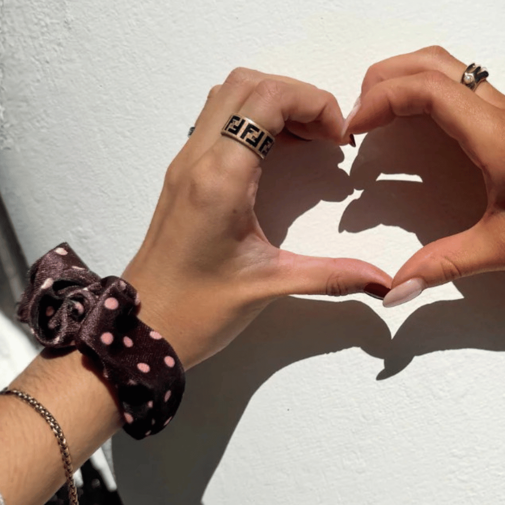 Thumbnail: Hair scrunchie Image 5