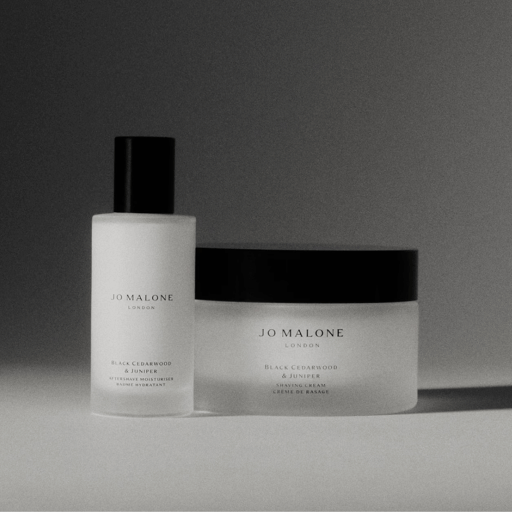 Thumbnail: Men's toiletries Image 4